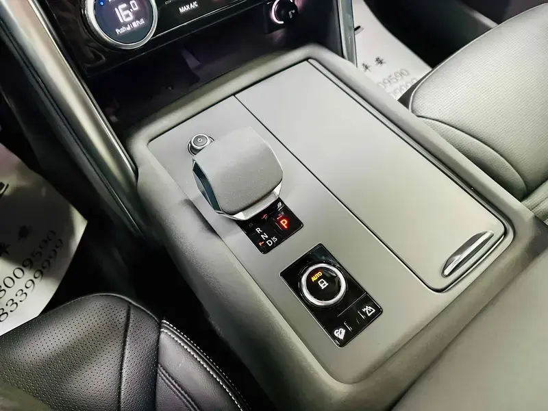 2023 Land Rover Discovery с пробегом 55 000 км