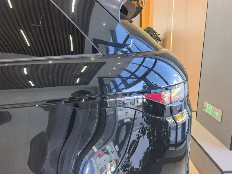 2024 Land Rover Range Rover Evoque с пробегом 800 км