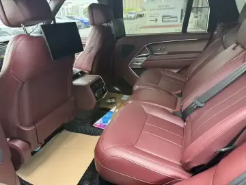 2025 Land Rover Range Rover с пробегом 2 600 км