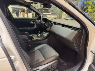 2025 Land Rover Range Rover Velar с пробегом 4 000 км
