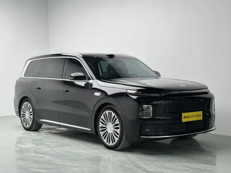 2026 Leapmotor D19 с пробегом 7 100 км