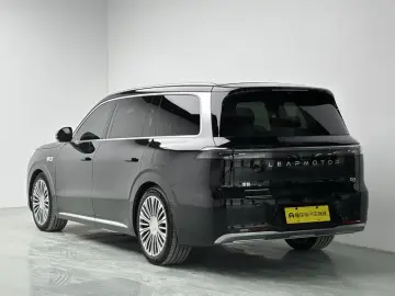 2026 Leapmotor D19 с пробегом 7 100 км