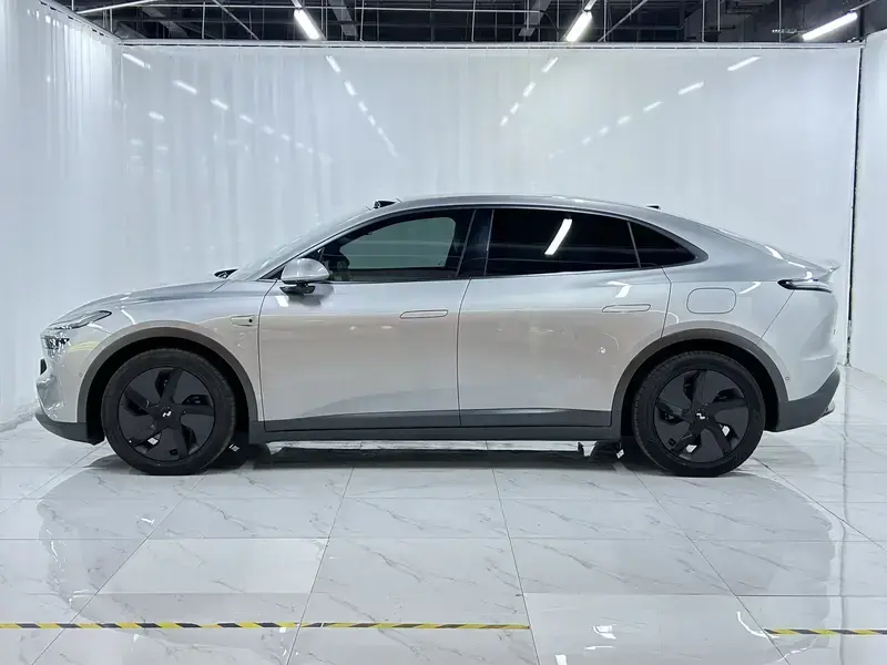 2024 Nio Onvo L60 с пробегом 37 300 км