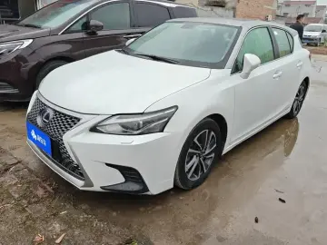 2020 Lexus CT с пробегом 66 000 км