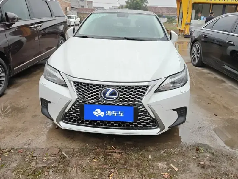 2020 Lexus CT с пробегом 66 000 км