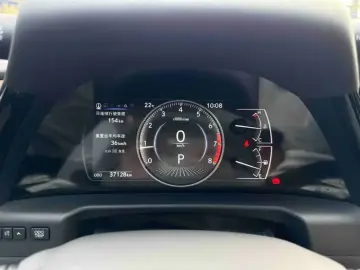 2024 Lexus ES с пробегом 37 000 км