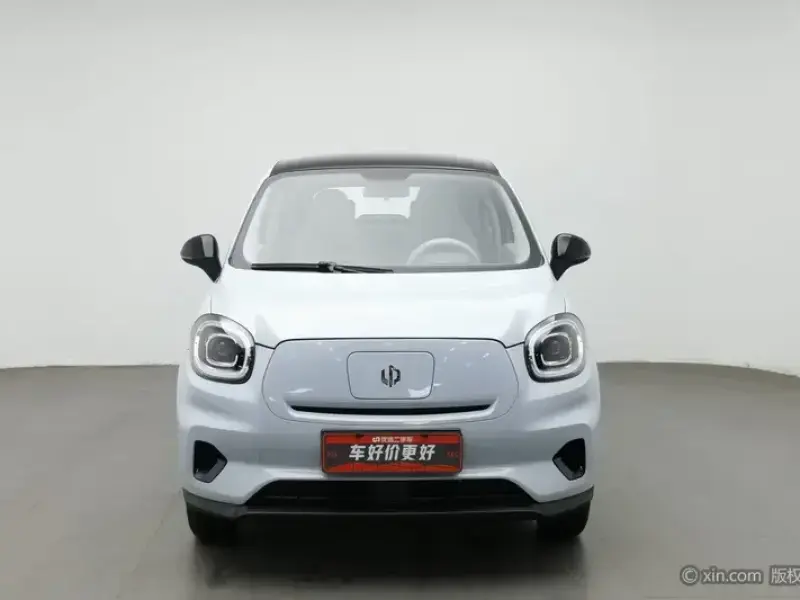 2025 Leapmotor T03 с пробегом 16 000 км