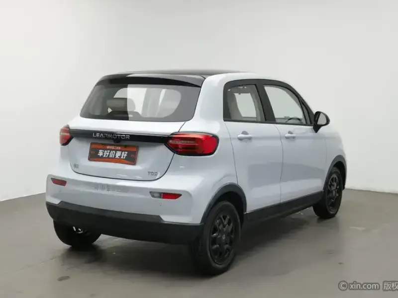 2025 Leapmotor T03 с пробегом 16 000 км