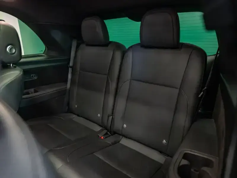 2025 Li Auto (Lixiang) L8 с пробегом 11 000 км