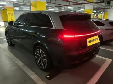 2024 Li Auto (Lixiang) L7 с пробегом 46 400 км