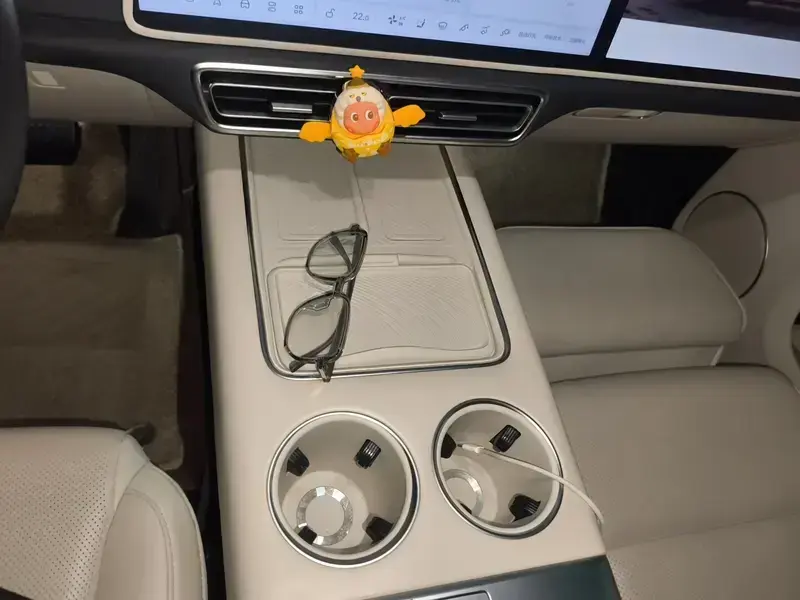 2024 Li Auto (Lixiang) L7 с пробегом 46 400 км