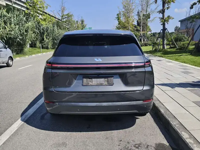 2024 Li Auto (Lixiang) L7 с пробегом 36 000 км