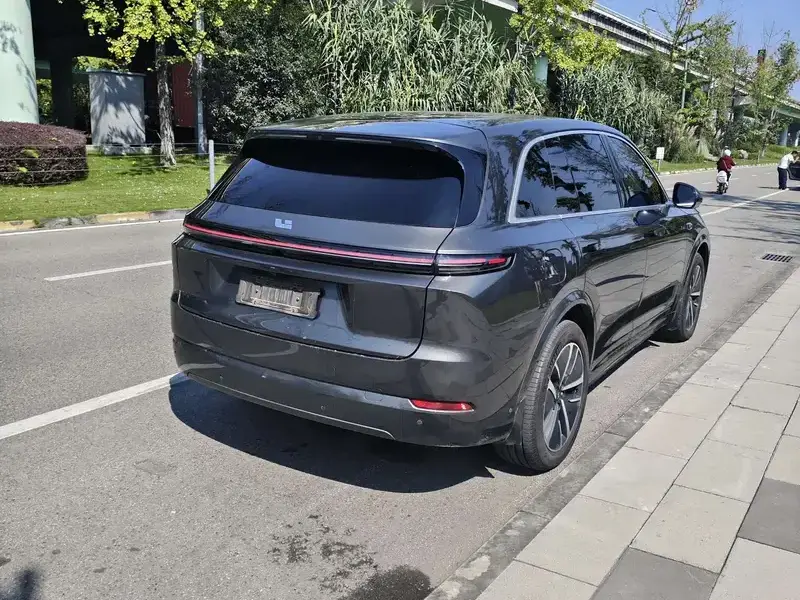 2024 Li Auto (Lixiang) L7 с пробегом 36 000 км