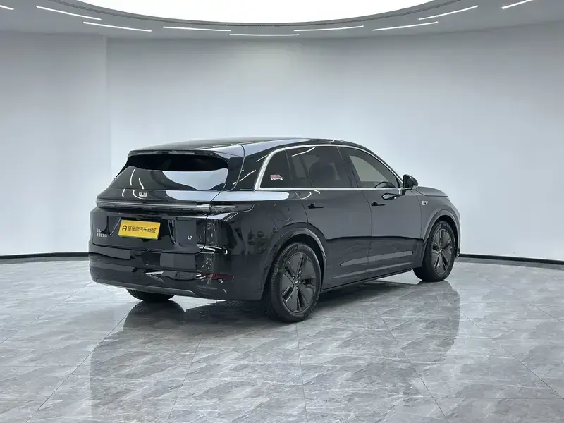 2024 Li Auto (Lixiang) L7 с пробегом 22 400 км