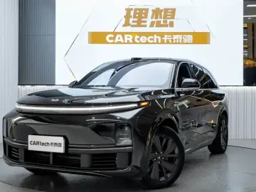 2025 Li Auto (Lixiang) L7 с пробегом 39 900 км