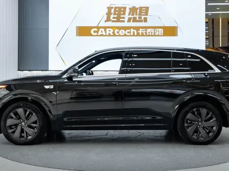 2025 Li Auto (Lixiang) L7 с пробегом 39 900 км