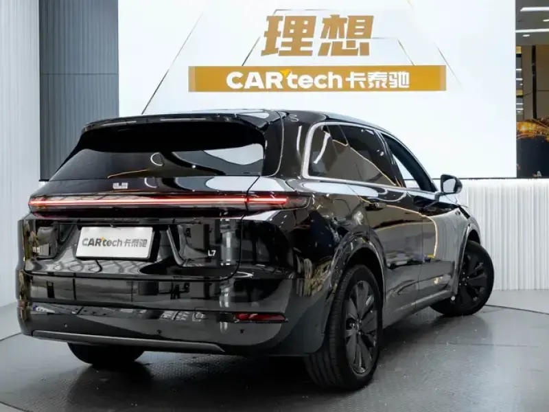 2025 Li Auto (Lixiang) L7 с пробегом 39 900 км