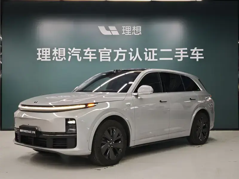 2025 Li Auto (Lixiang) L7 с пробегом 13 000 км