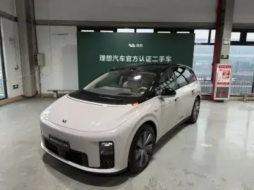Li Auto (Lixiang) i8