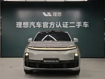 2025 Li Auto (Lixiang) L7 с пробегом 13 000 км