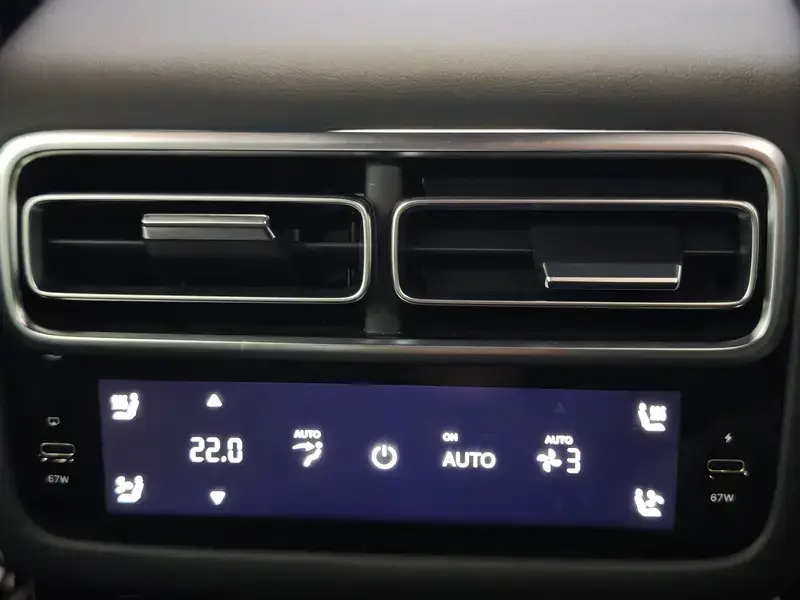 2025 Li Auto (Lixiang) L7 с пробегом 13 000 км