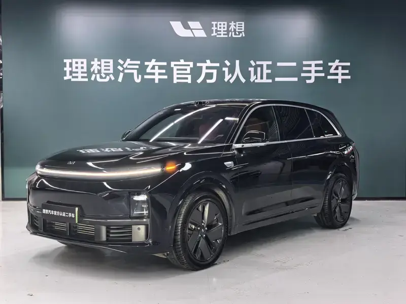 2025 Li Auto (Lixiang) L7 с пробегом 15 700 км