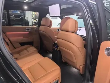 2025 Li Auto (Lixiang) L7 с пробегом 15 700 км
