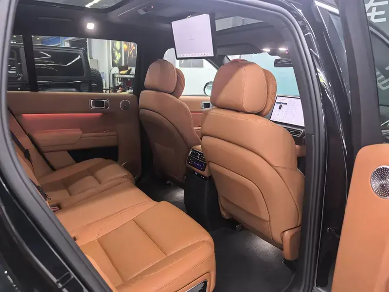 2025 Li Auto (Lixiang) L7 с пробегом 15 700 км