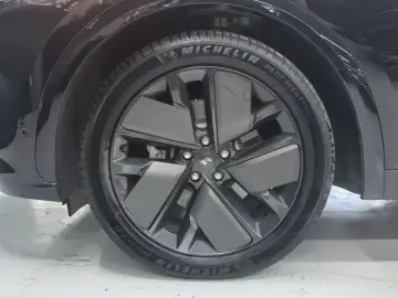 2025 Li Auto (Lixiang) L7 с пробегом 15 700 км