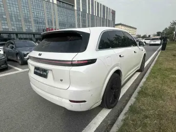 2024 Li Auto (Lixiang) L7 с пробегом 48 000 км