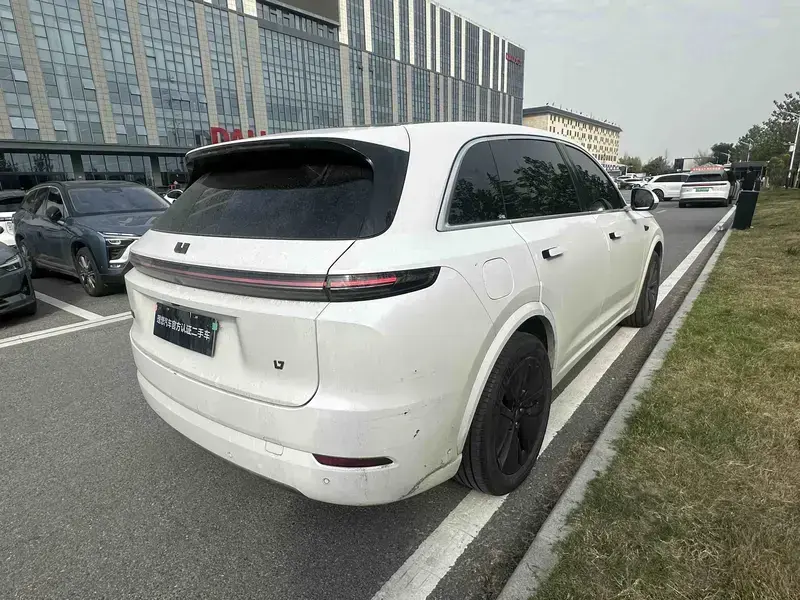 2024 Li Auto (Lixiang) L7 с пробегом 48 000 км