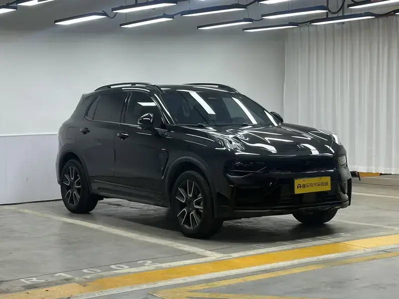 2025 Lynk & Co 01 с пробегом 6 200 км
