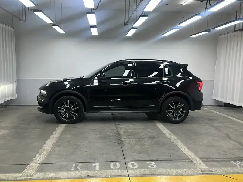 2025 Lynk & Co 01 с пробегом 6 200 км