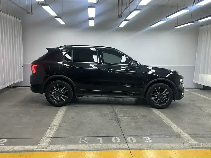 2025 Lynk & Co 01 с пробегом 6 200 км