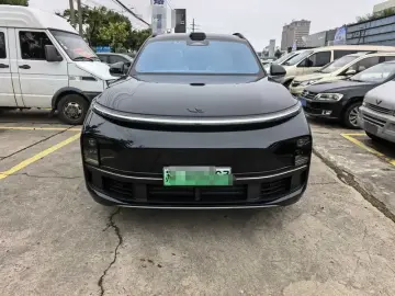2024 Li Auto (Lixiang) L9 с пробегом 36 300 км