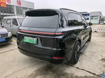2024 Li Auto (Lixiang) L9 с пробегом 36 300 км