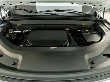2025 Li Auto (Lixiang) L9 с пробегом 5 000 км