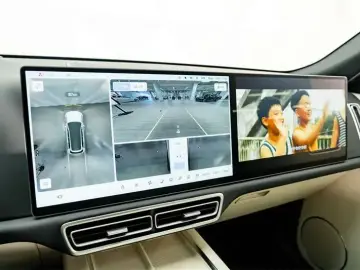 2025 Li Auto (Lixiang) L9 с пробегом 5 000 км