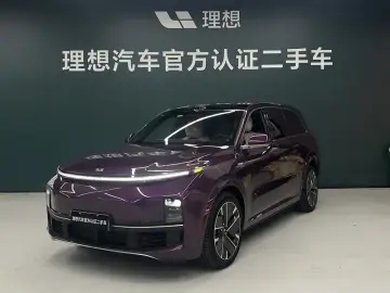 2025 Li Auto (Lixiang) L9 с пробегом 12 000 км