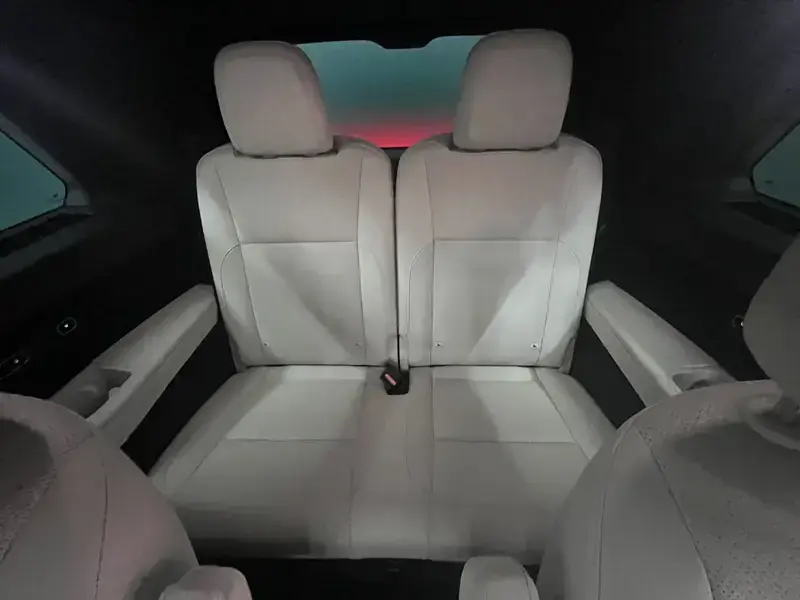 2025 Li Auto (Lixiang) L9 с пробегом 12 000 км