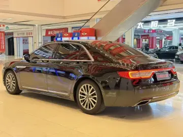 2017 Lincoln Continental с пробегом 110 000 км