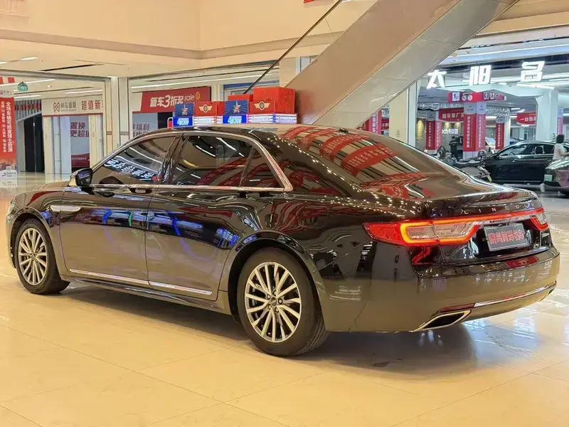 2017 Lincoln Continental с пробегом 110 000 км