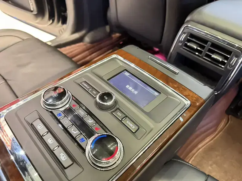 2017 Lincoln Continental с пробегом 110 000 км