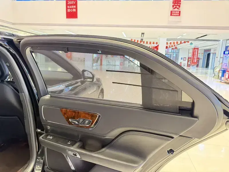 2017 Lincoln Continental с пробегом 110 000 км