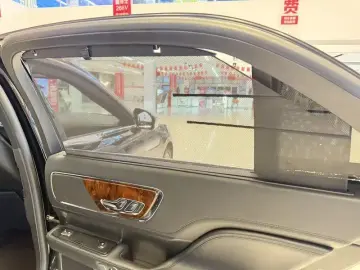 2017 Lincoln Continental с пробегом 110 000 км