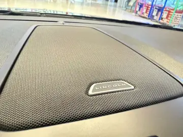 2017 Lincoln Continental с пробегом 110 000 км
