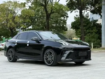 2025 Lynk & Co 03 с пробегом 16 000 км