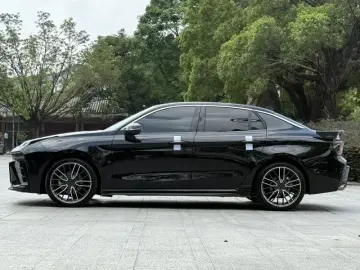 2025 Lynk & Co 03 с пробегом 16 000 км