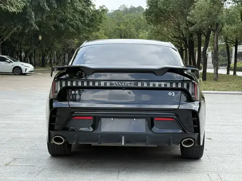 2025 Lynk & Co 03 с пробегом 16 000 км