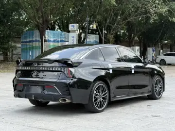 2025 Lynk & Co 03 с пробегом 16 000 км